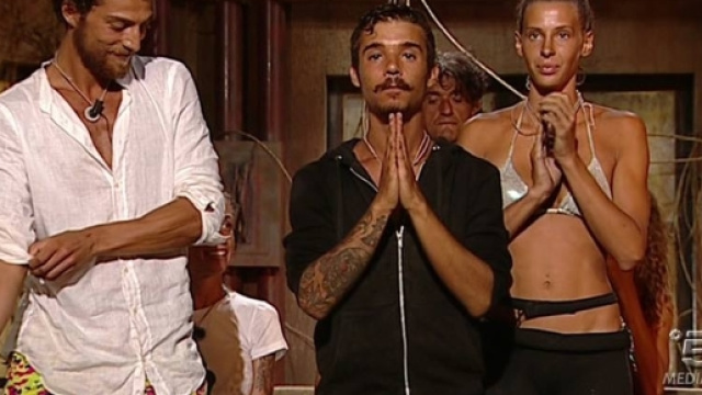 Isola dei Famosi 2017 news, Moreno Donadoni scoperto da Eva ... - urbanpost.it