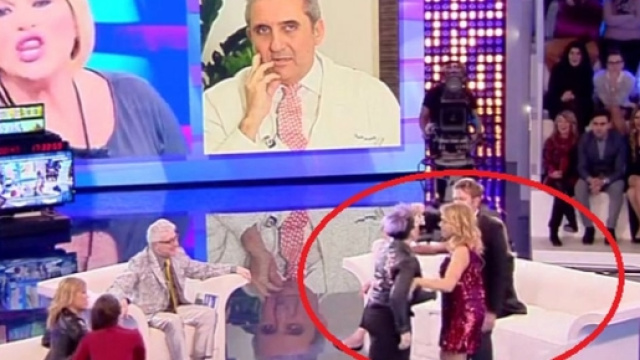 Rissa a Domenica Live in diretta