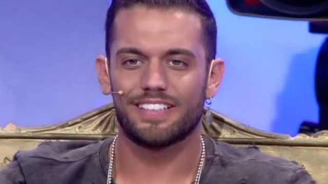 Uomini e Donne Gossip, GianMarco Valenza vuole le scuse da Aurora ... - anticipazioni.org