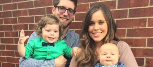 Jessa Duggar Seewald Responds To Criticism Of Family Easter Photo - inquisitr.com
