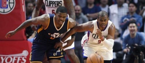 Johnson's drive at buzzer helped Jazz beat LA 97-95 in Game 1/Photo via theintelligencer.com