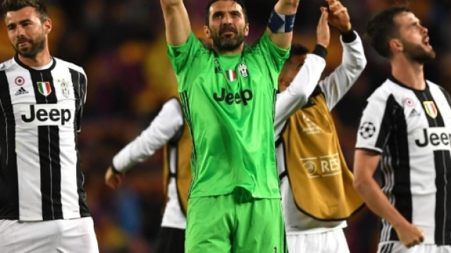 Juventus pareggia 0 a 0 a Barcellona e passa il turno.