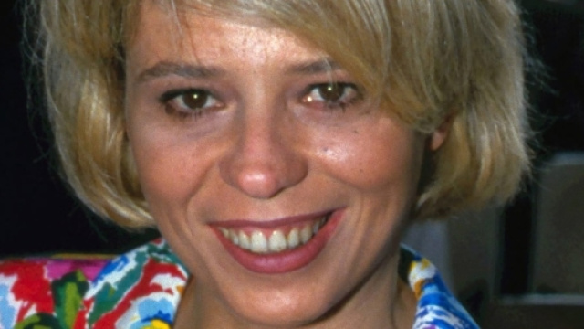 Maria De Filippi ha cambiato un nuovo occhiale da vista.