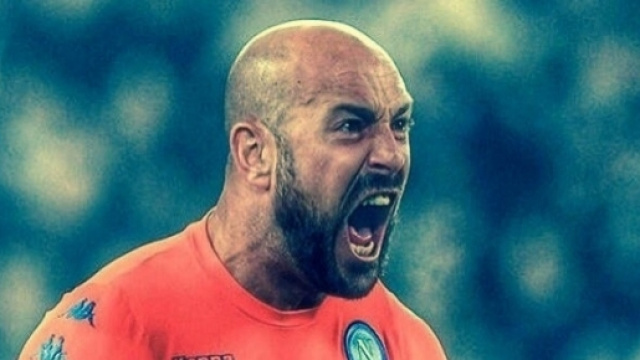 Reina esulta - FOTO: account Twitter ufficiale Pepe Reina