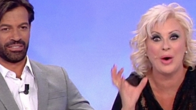 Tina Cipollari pubblica su Instagram una foto di Raz Degan