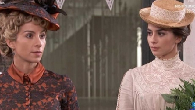 Una Vita, episodio serale 23 aprile: Teresa e Cayetana amiche