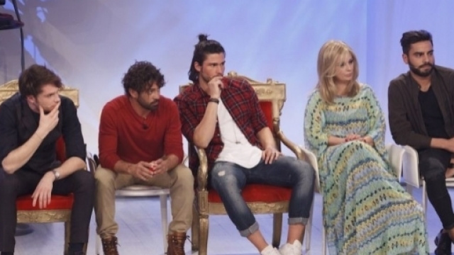 Uomini e Donne: discussione in studio tra Marco Cartasegna e Gianni Sperti