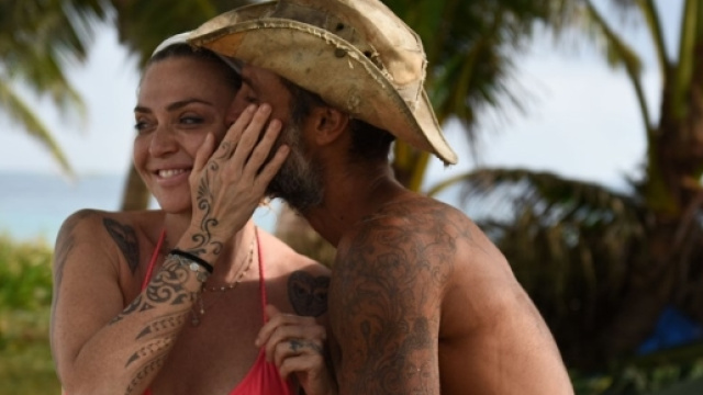 Come andr&agrave; a finire tra Paola e Raz?