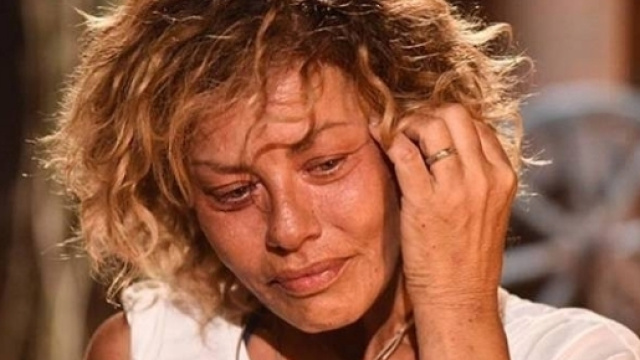 Grave perdita per Eva Grimaldi: condoglianze dal web.