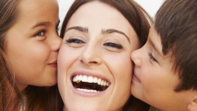 Le 10 poesie pi&ugrave; belle per la festa della mamma | UnaDonna - unadonna.it