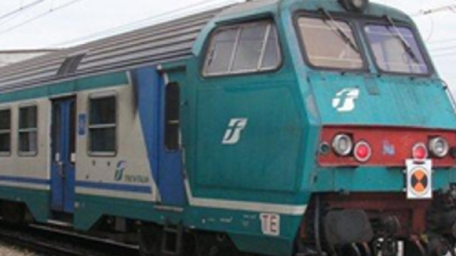 Tragedia in Calabria, uomo travolto da un treno