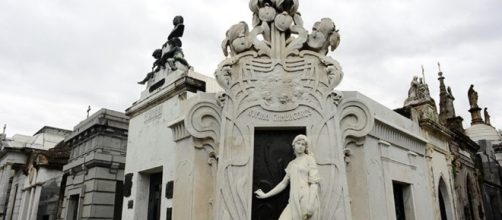 Recoleta, entre los cementerios m&aacute;s incre&iacute;bles del mundo - clarin.com
