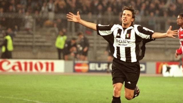 Alex Del Piero, autore di una tripletta contro il Monaco nella semifinae di Champions League 1997/98