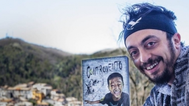 L'autore Nicola Regina ed il suo libro "Controvento"