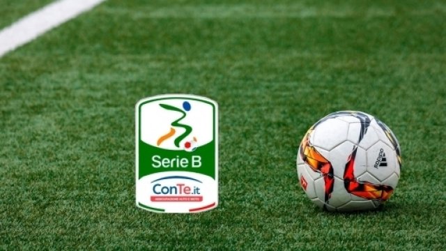 Serie B, scatta la contestazione - foto pexels.com CC0 License - edited
