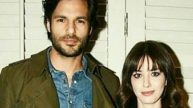 Serkan Cayoglu e Ozge Gurel hanno una sorpresa per i loro fans.