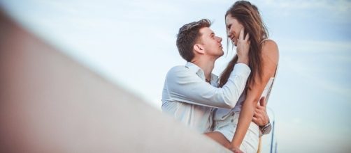 Diferen&ccedil;as entre as mulheres que um homem namora e a que ele se casa