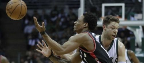 Raptors beat Bucks 87-76 in slugfest, tie series at 2-2 - Times Union - timesunion.com
