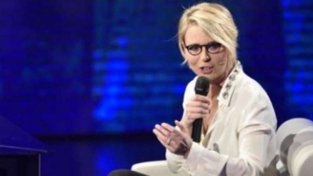 Amici 16, Maria De Filippi - kontrokultura.it