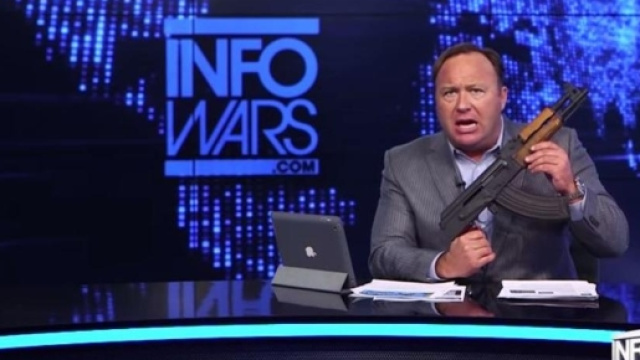 How Infowars Became the Opposite of Everything It Set Out to Be - Vice - vice.com