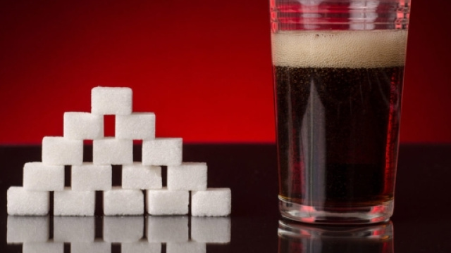 Lo zucchero contenuto nelle bibite invecchia il cervello
