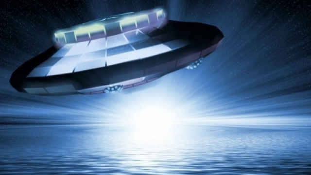 Salento: ancora avvistamenti UFO - foto publicdomainpictures.net - Licenze Creative Commons CC0