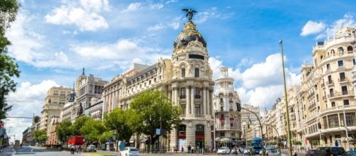Foto de S/f Metropolis hotel in Madrid in a beautiful summer day, Spain