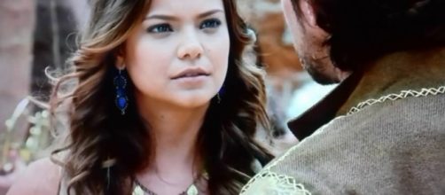 Zac tenta conquistar Joana dizendo que Asher morreu (Foto: Reprodu&ccedil;&atilde;o/Record TV)