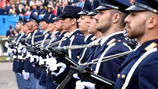 Concorso pubblico, per il reclutamento di 559 Allievi Agenti ... - orizzontelavoro.com