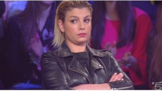 Emma Marrone a Striscia la Notizia: 'Scherzo fortissimo, per Morgan non ho tempo'