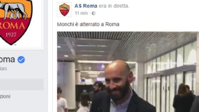 Il Ds Monchi all'aeroporto di FIumicino
