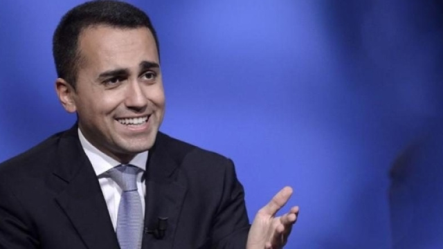 Prosegue la polemica tra Di Maio e Saviano.