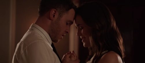 Fitz (Iain De Caestecker) and Simmons (Elizabeth Henstridge) in 'Agents of SHIELD'/Photo via screenshot, 'Agents of SHIELD'/ABC