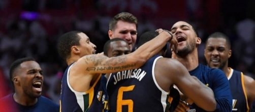 Johnson's drive at buzzer lifts Jazz over Clippers in Game 1 ... - philstar.com
