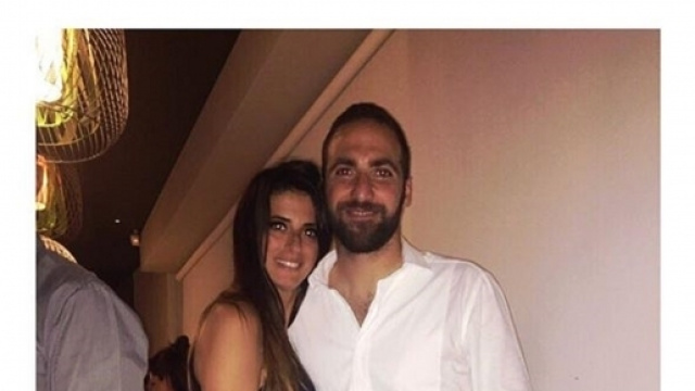 Gonzalo Higuain con la modella milanese: nuovo flirt per l'argentino?