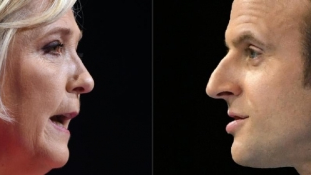 Macron accepte le d&eacute;bat d'entre deux tours avec Le Pen