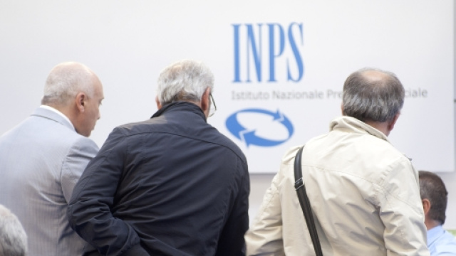 Pensioni 2017, ultime novit&agrave;: Manovra bis in gazzetta