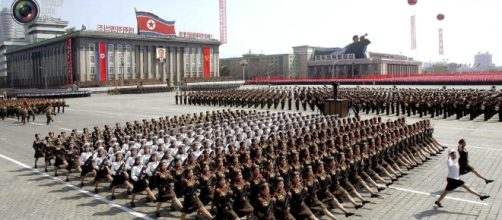 Video: [YT] Majestic North Korea's Largest Ever Stunning Mass ... - vr-zone.com