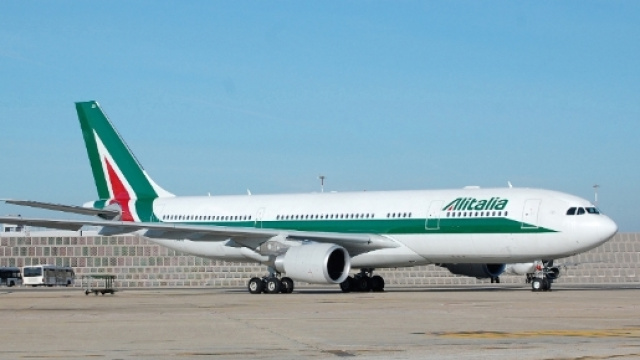 Alitalia tra nazionalizzazione, commissariameno e una terza via