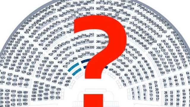 Du fait des tr&egrave;s pr&eacute;visibles ballottages, la composition de l'h&eacute;micycle 2017 est impr&eacute;visible, tout comme la perspective d'une cohabitation