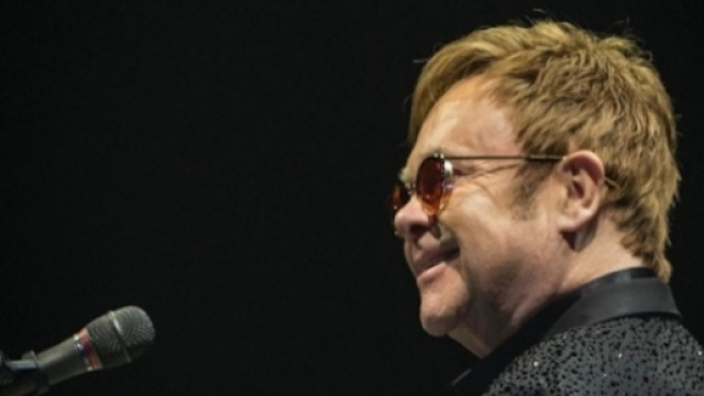 Foto dal profilo Instagram di Elton John
