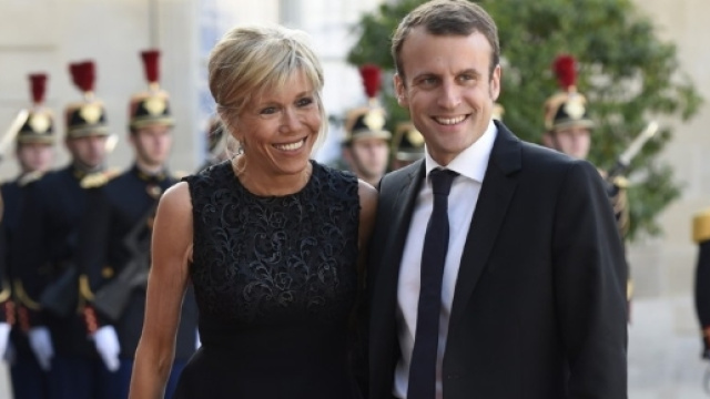 Francia: Emmanuel Macron ha la moglie stratega, Brigitte (di 24 ... - tweetimprese.com
