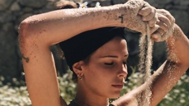 L'ex naufraga Giulia Calcaterra avvistata con Fabio Colloricchio