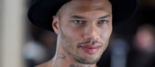 Mugshot model Jeremy Meeks deported from UK - Hot felon model ... - harpersbazaar.co.uk