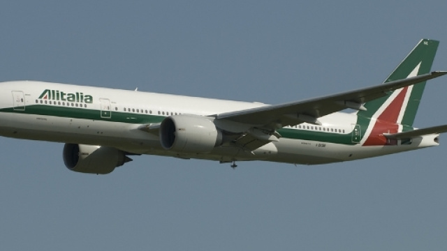 Crisi Alitalia, diecimila posti a rischio
