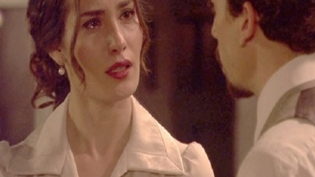 Camila scopre da Elias che Beatriz &egrave; figlia di Hernando