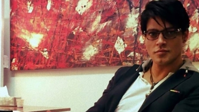 Gabriel Garko si diverte come un bambino a Gardland.