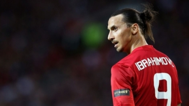 Gesto a sorpresa di Zlatan Ibrahimovic