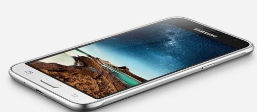 Compare Xiaomi Redmi 2 Prime vs Samsung Galaxy J3 | Digit.in - digit.in