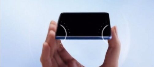 HTC U 11 Might be The Next HTC Flagship With Squeezable Sides - News18 - news18.com